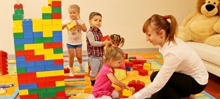 Занятие по конструированию в детском саду «Интеграл» в Новогорске