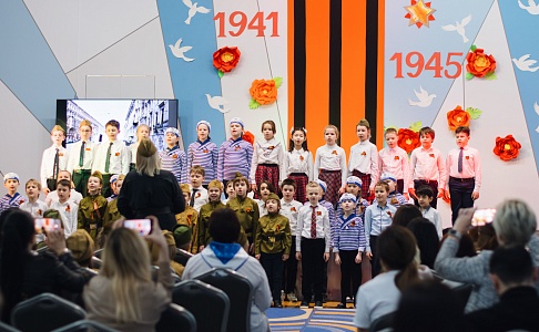 Праздничный концерт в честь праздника Дня Победы в Академической гимназии «Новогорск»