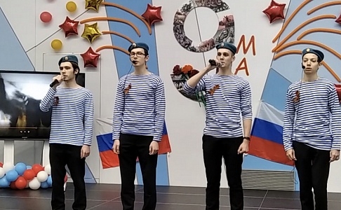 В Академической гимназии "Новогорск" прошел концерт, посвященный Дню Победы